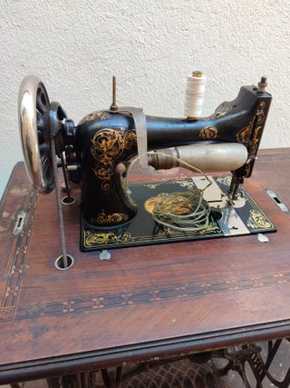 Máquina de coser Gritzner Antigua 1900 Paris