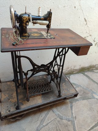 Máquina de coser Gritzner Antigua 1900 Paris