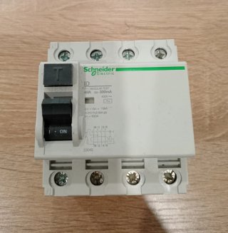 Interruptor Diferencial Schneider 40A 300mA