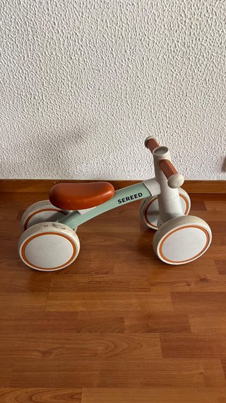 Bicicleta equilibrio SEREED 4 ruedas — 12 a 24 mes
