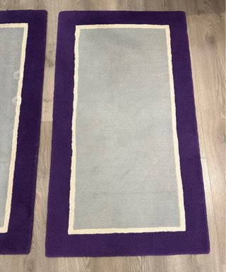 Alfombra de lana morada y gris