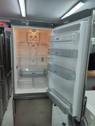 Nevera combi Whirlpool 187/60cm A+ con garantía