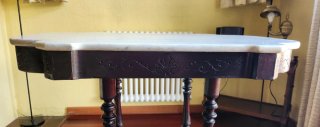 Mesa Auxiliar Antigua Mármol y Madera