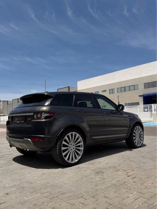 Range Rover Evoque 2.2d ( no engenium ) + 4 ruedas