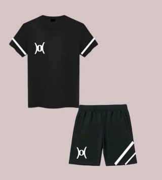 Conjunto camiseta y pantalón corto deportivo