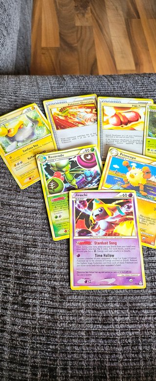 10 Cartas Pokémon Variadas