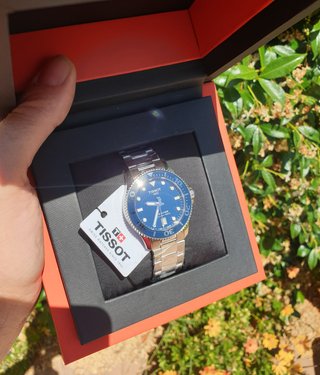 Reloj TISSOT Seastar 1000 T120.210.11.041.00