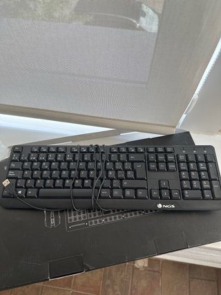 PC HP i3 8GB RAM SSD 512GB + Teclado y Ratón