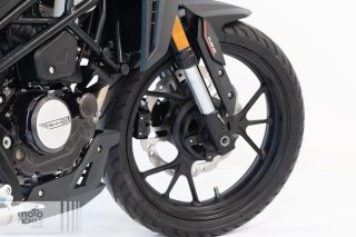 SWM HOKU 125 2026 Negra/Roja