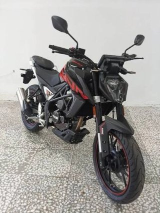 SWM HOKU 125 2026 Negra/Roja