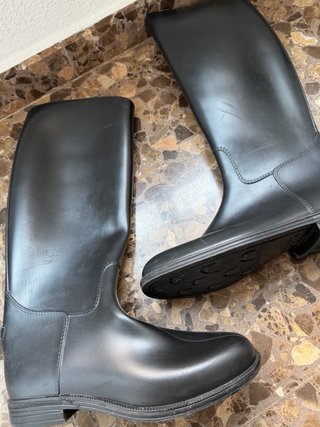 Pack equitación Decathlon/Fouganza: botas y casco