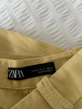 Falda midi Zara amarilla
