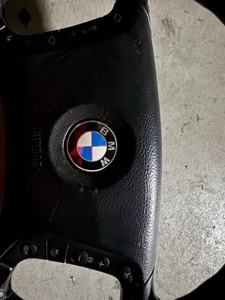 Volante BMW con mandos