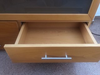 Buffet comedor madera y cristal