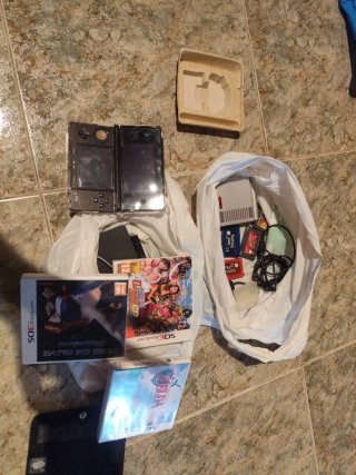 Lote Consolas Nintendo 3DS Negra + Juegos