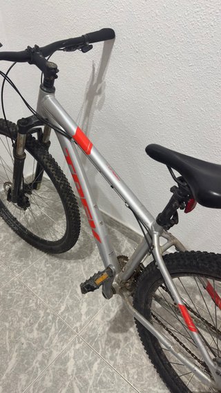 Bicicleta Trek Marlin 5 Montaña