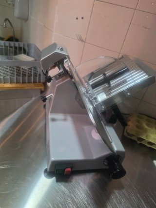Cortadora de embutido seminueva