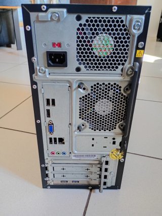 Computer PC fisso Lenovo perfettamente funzionante