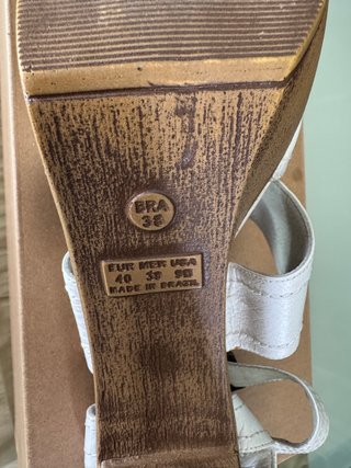 Sandalias de plataforma de piel de cuero blancas