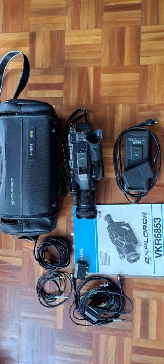 Videocámara Philips Negra y Plateada