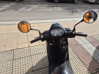 Moto Scooter 49cc Negra 2023