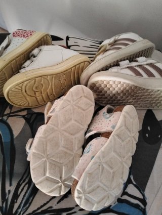 3 paia scarpe bambina/o nr. 22