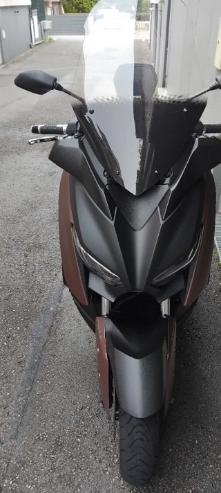 Yamaha X-Max 300