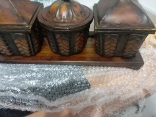 Set di tre scatole decorative in ottone con uccelli