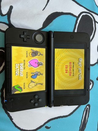 Nintendo 3DS XL Negra + Juegos No Negociable