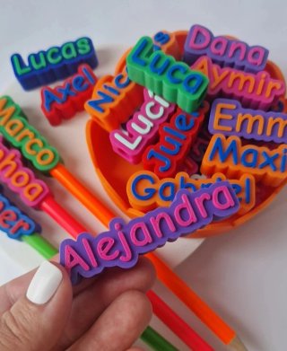 Lápices personalizados con nombres para peques