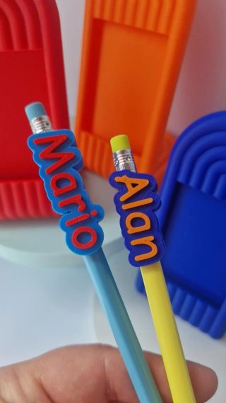 Lápices personalizados con nombres para peques