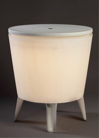 Mesa Nevera Keter Iluminada Jardín Blanco