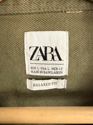 Chaqueta Zara Verde Militar Talla L