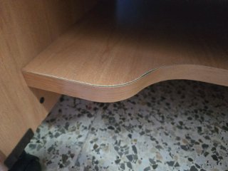 Escritorio madera con bandeja teclado