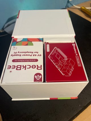 RockBee Raspberry Pi 4 Model B Starter Kit 8GB
