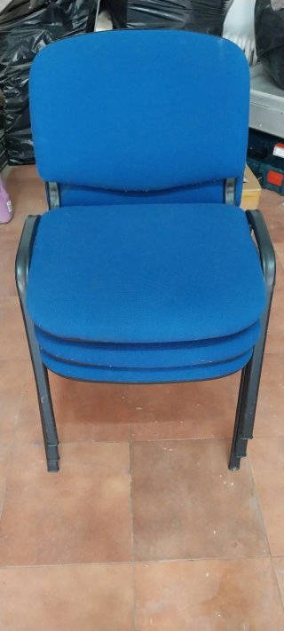 Sillas de aula apilables azul