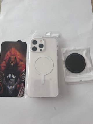 Custodia iPhone 13 Pro Max + Accessori