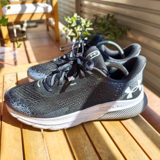Zapatillas Under Armour HOVR Turbulence 2 T.42.5