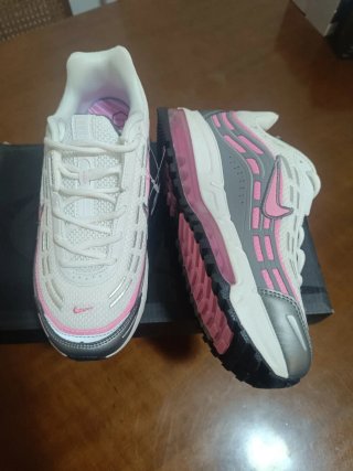 Zapatillas Nike Blancas y Rosas Talla 36