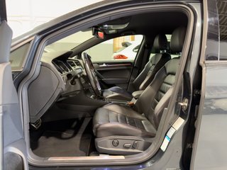 Volkswagen Golf GTI Performance  230 CV · DSG