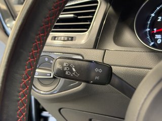 Volkswagen Golf GTI Performance  230 CV · DSG