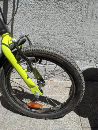 Bicicleta infantil B'TWIN 16 (Decathlon)