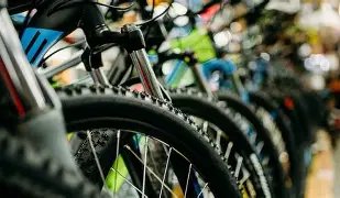 RIPARAZIONE BICICLETTE