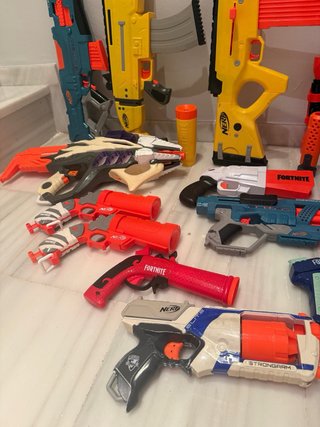 Lote 17 armas Fortnite y Nerf + bolsa balas