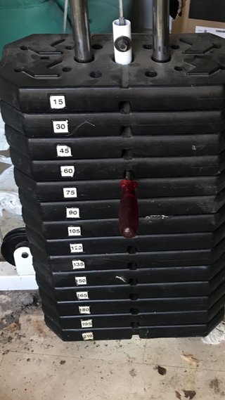 Equipo de gimnasio multifuncional