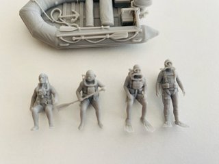 Lote figuras buceadores seals y bote 1/64