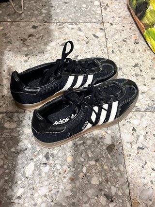 Zapatillas Adidas Gazelle Negras Blancas