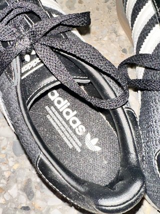 Zapatillas Adidas Gazelle Negras Blancas