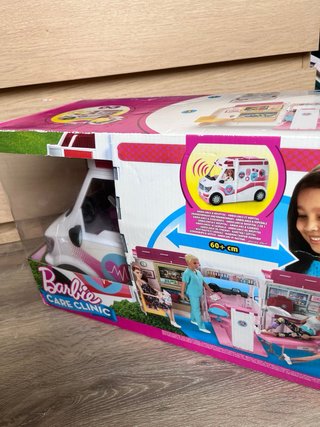 Barbie Clínica Ambulancia y Hospital
