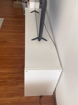 Mesa TV/Librero Blanco y Madera